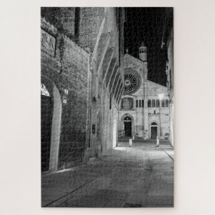Monochrome Modena-Kuppel-Nachtansicht