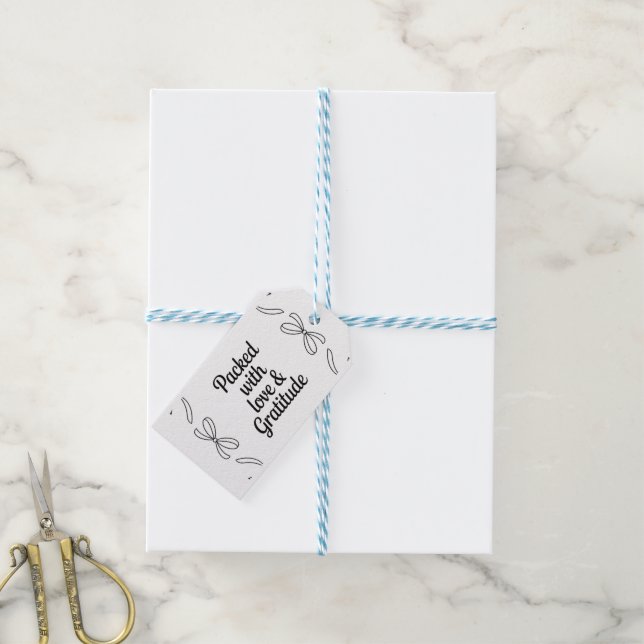 Monochrome style Packed with Love & Gratitude  Geschenkanhänger (Mit Garn)