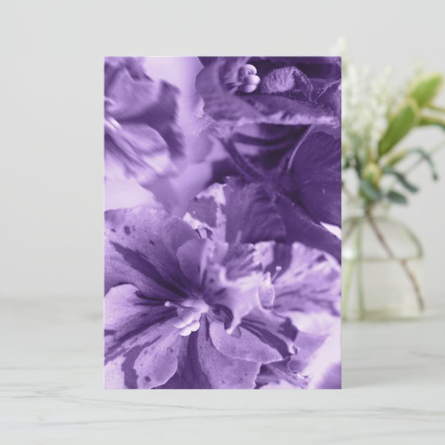 Monochrome Violette Dankeskarte (Stehend Vorderseite)