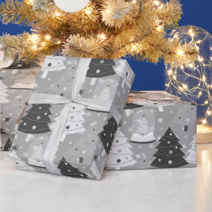 Monochrome Weihnachtsbäume und Schneekugel Geschenkpapier