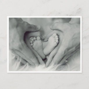 Monochromes Herz Babyfüße Neugeborenes Liebe Fotog Postkarte