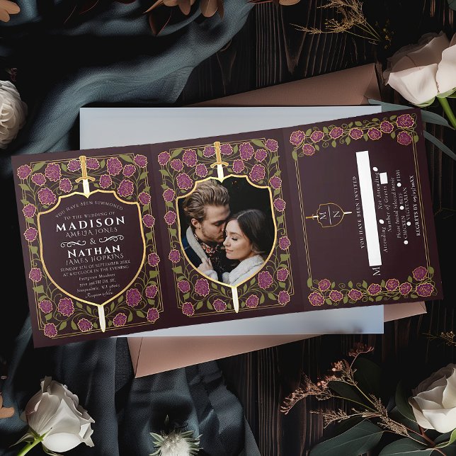 Monografische Hochzeit von Sword & Shield Dreifach Gefaltete Einladung (Von Creator hochgeladen)