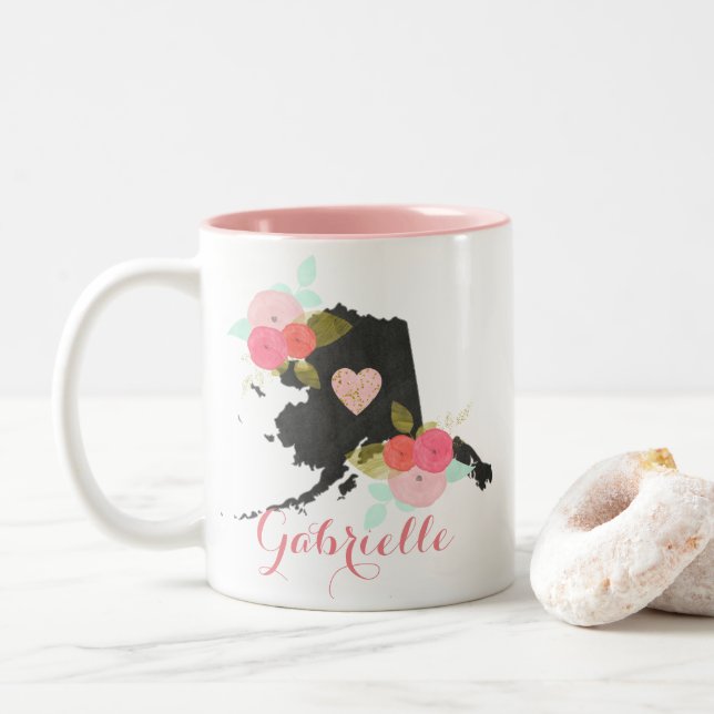 Monogram Alaska Staat Aquarell Floral & Herz Zweifarbige Tasse (Mit Donut)