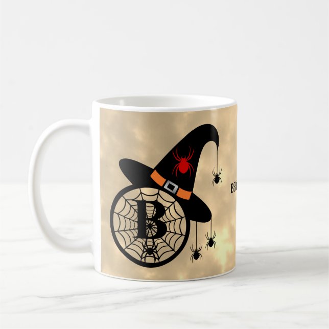 Monogram B Halloween Sky Hexenspinnen Name Kaffeetasse (Links)