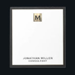 Monogram Black Gold Initial Notizblock<br><div class="desc">Mit diesem mit Monogramm Notizblock mit klassischer Blocktypografie und einem schwarzen Lederdruckrahmen mit gebürstetem Goldmedaillionenmonogramm stärken Sie Ihr Schreibwarenspiel. Das Notizblock enthält Platz für den eigenen Text, z. B. Ihren Namen und Titel, sodass es sich perfekt für den persönlichen oder beruflichen Gebrauch eignet. Verwenden Sie es, um Noten, Ideen und...</div>