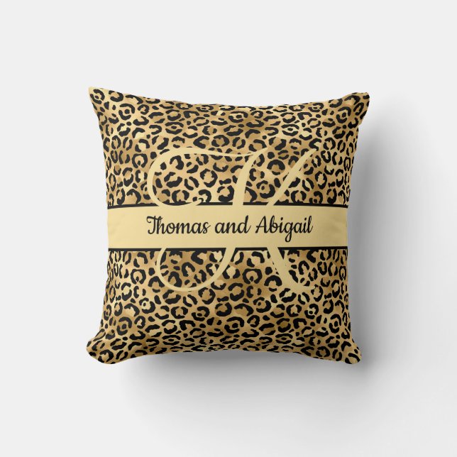 Monogram Black Gold Leopard Print Cheetah Animal Kissen (Vorderseite)
