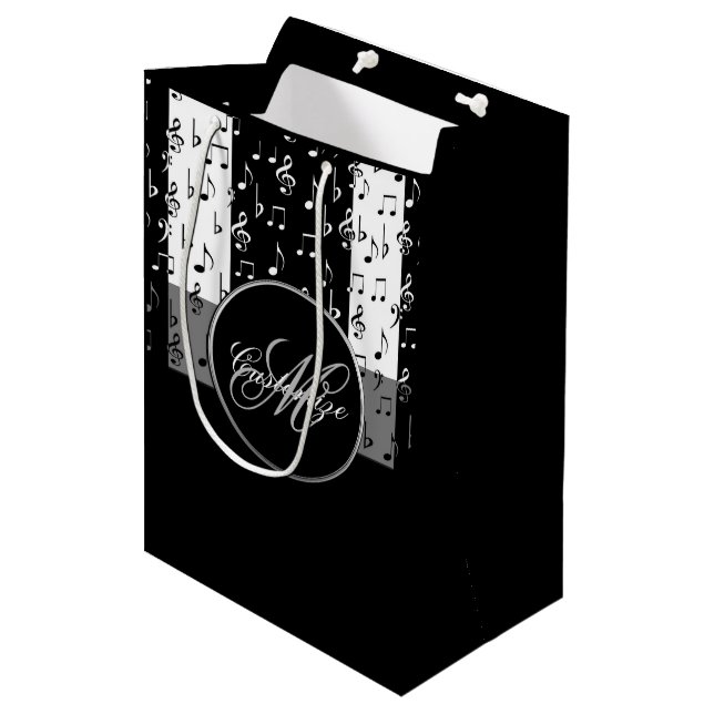 Monogram Black & White Musikstreifen Geschenktasch Mittlere Geschenktüte (Vorderseite Schrägansicht)