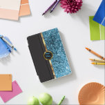 Monogram Blue Imitats Glitzer und Black iPad Pro C iPad Mini Hülle<br><div class="desc">iPad Case und Cover für Sie bereit zu personalisieren. ✔ Hinweis: Nicht alle Vorlagenbereiche müssen geändert werden. 📌 Wenn Sie weitere Anpassungen benötigen, klicken Sie bitte auf den Button "Weitere Anpassungen vornehmen" oder "Design anpassen oder bearbeiten" und verwenden Sie unser Designwerkzeug, um die Größe, den Rotation, die Textfarbe, den Text...</div>