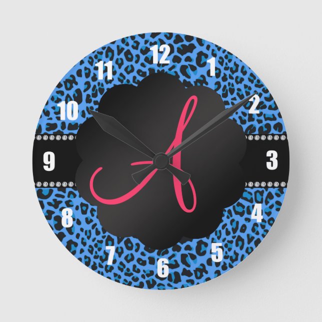 Monogram blue leopard pattern runde wanduhr (Vorderseite)