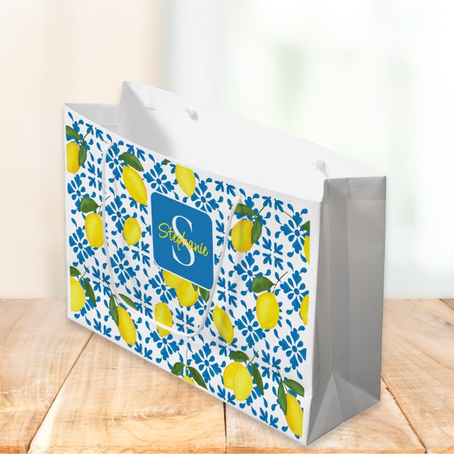 Monogram Blue Tile French Country Lemon Pattern  Große Geschenktüte (Von Creator hochgeladen)