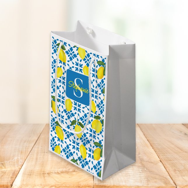 Monogram Blue Tile French Country Lemon Pattern  Kleine Geschenktüte (Von Creator hochgeladen)