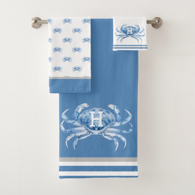 Monogram Blue Watercolor Crab Nautical Coastal Badhandtuch Set (Insitu)