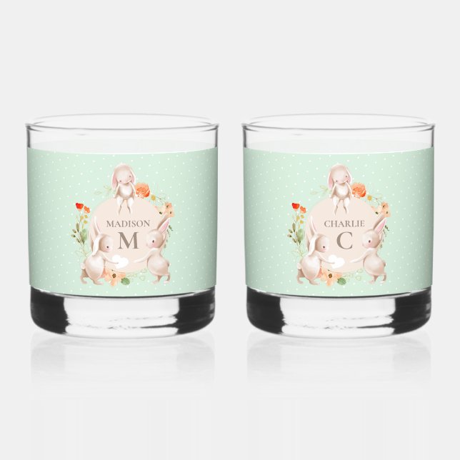 Monogram Bunny Rabbits Floral Oaster Personalisier Whiskyglas (Vorderseite)