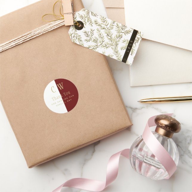 Monogram Burgundy Gold Gastgeschenk Hochzeit Gift  Runder Aufkleber (Schenken)