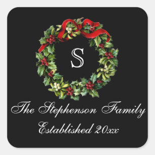 Monogram Classic Holly Wreath Custom Christmas Quadratischer Aufkleber