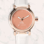 Monogram Coral Peach Elegante Feminine Minimalisti Armbanduhr<br><div class="desc">Ein minimalistisches Monogramm-Design mit großen Typografie-Initialen in einem klassischen Schriftart mit Ihrem Namen unten auf einem weiblichen Korallenpfirsichhintergrund. Das perfekt angepasste Geschenk oder Accessoire!</div>
