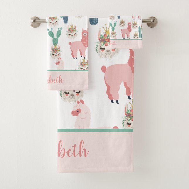 Monogram Cute Rose Llama's Green Cactus tendance (En situation)