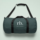 Monogram Dark Green Stylish Modern Minimalist Duffle Bag<br><div class="desc">Ein minimalistisches Monogramm-Design mit großen Typografie-Initialen in einem klassischen Schriftart mit Ihrem Namen unten auf einem dunkelgrünen Hintergrund. Das perfekt angepasste Geschenk oder Accessoire!</div>