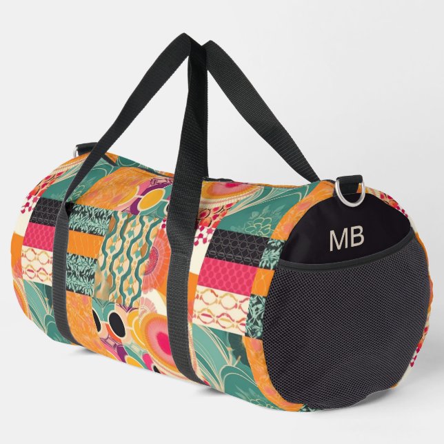 Monogram farbenfrohe moderne Patchwork-Muster Duffle Bag (Rechte Ecke)