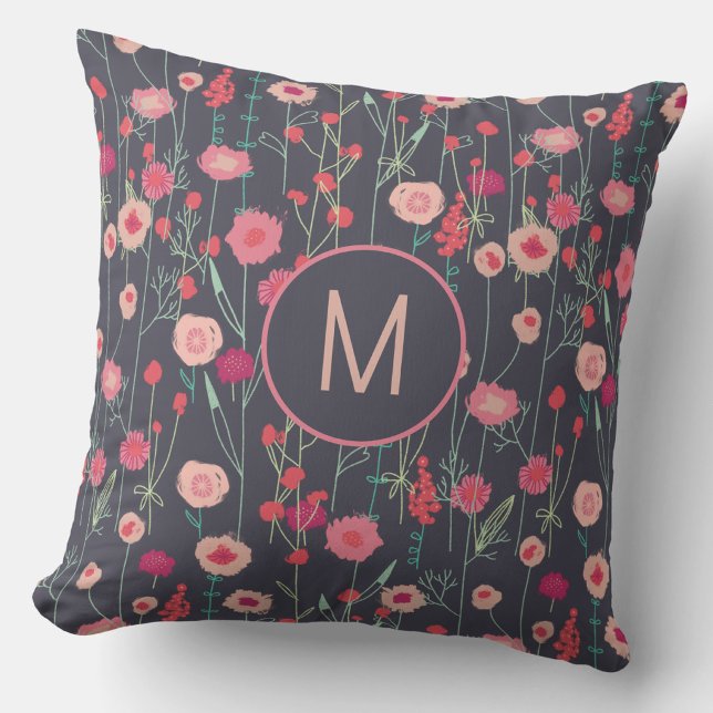Monogram Floral Dark Kissen (Monogram initial personalized dark floral wildflower throw pillow)