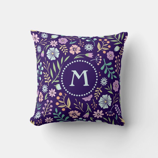 Monogram Floral Whimsical Boho Throw Kissen (Vorderseite)