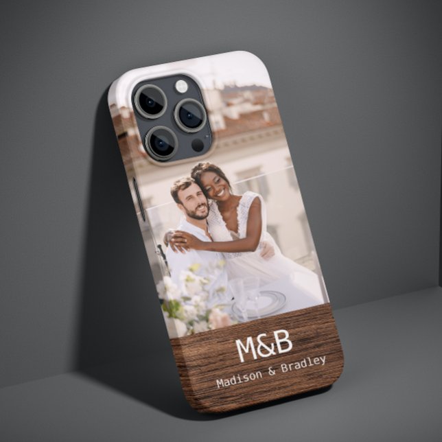 Monogram Foto Couple Wood Personalisiert Name Case-Mate iPhone 14 Hülle (Von Creator hochgeladen)