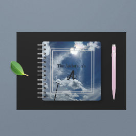 Monogram Foto Hellblauer Himmel mit Sundog Notizbuch
