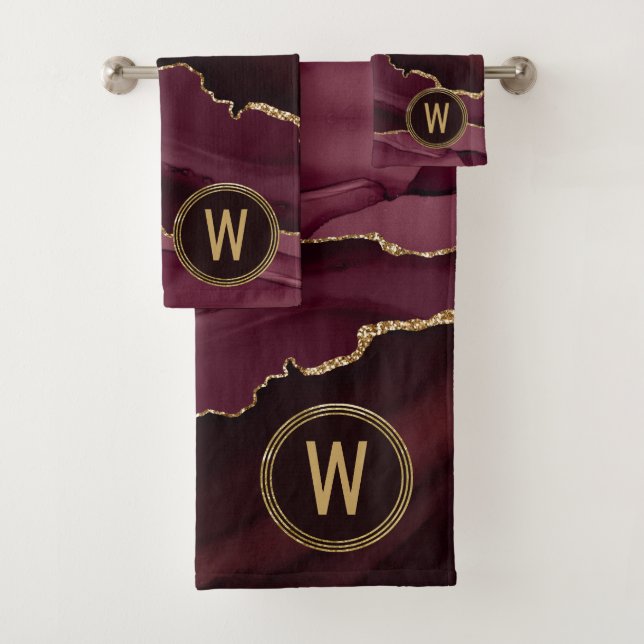 Monogram Gold Burgundy Agate Badhandtuch Set (Insitu)