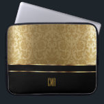 Monogram Gold Damask und Black Laptopschutzhülle<br><div class="desc">Gold Damask und Black Design mit Monogramm Buchstaben. Elektronische Laptop-⭐. Dieses Produkt ist zu 100% benutzerdefinierbar. Grafiken und / oder Text können hinzugefügt, gelöscht, verschoben, verändert, verändert werden, rotiert, etc.. ⭐ 99% meiner Designs in meinem Geschäft sind in Schichten gemacht. Damit können Sie die Größe und den Text der Grafik...</div>