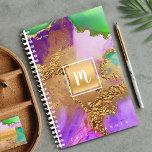 Monogram Gold lila-grüner Marmor Aquarellfarbenchi Planer<br><div class="desc">Ein funkelnd, Imitat goldfarbenes Rechteck mit einem Skripttypografie Monogramm Initial überlagert einen reichen, goldfarbenen, lila, grünen, aqua- und rosa Aquarellhintergrund auf diesem schicken, eleganten, trendigen individuelle Name-Jahresplaner. Personalisieren Sie mit Ihrem ersten. Dieser Planer ist in zwei Größen erhältlich: klein (5.5"x8.5") und mittel (8.5"x11"). Macht jedes Mal, wenn ihr es benutzt,...</div>