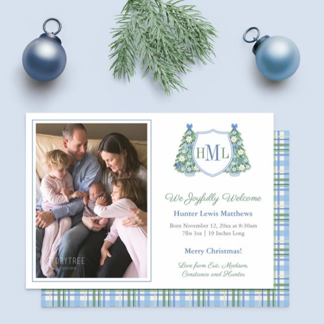 Monogram Green Blue Holidays Foto Baby Boy Biry Ankündigung (Preppy Christmas Monogram photo birth announcement cards for baby boy in light blue and green)