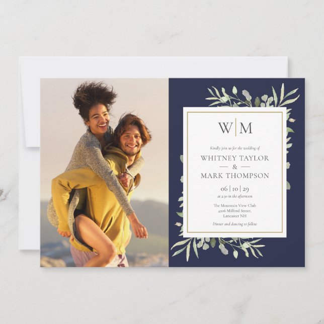 Monogram Greenery Foto Navy Blue Wedding Einladung (Vorderseite)