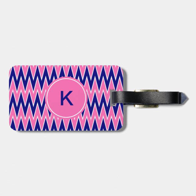 Monogram Hot Pink und Navy Blue Zigzag Muster Gepäckanhänger (Rückseite horizontal)