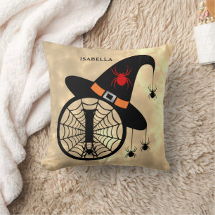 Monogram I Halloween Sky Hexenspinnen Name Kissen