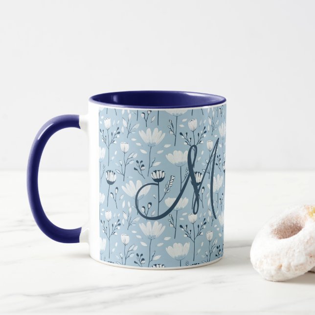 Monogram Initial Boho Blue White Florals Trendy Tasse (Mit Donut)