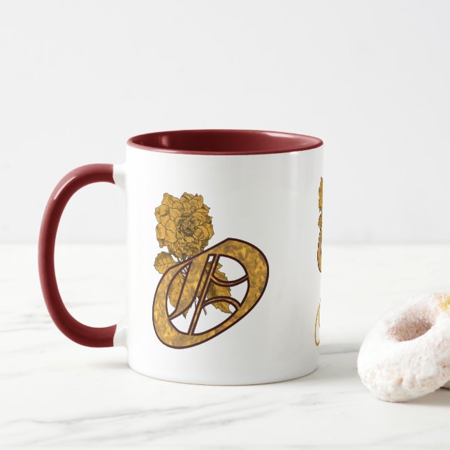 Monogram Initial O Gold Peony Personalized Tasse (Mit Donut)