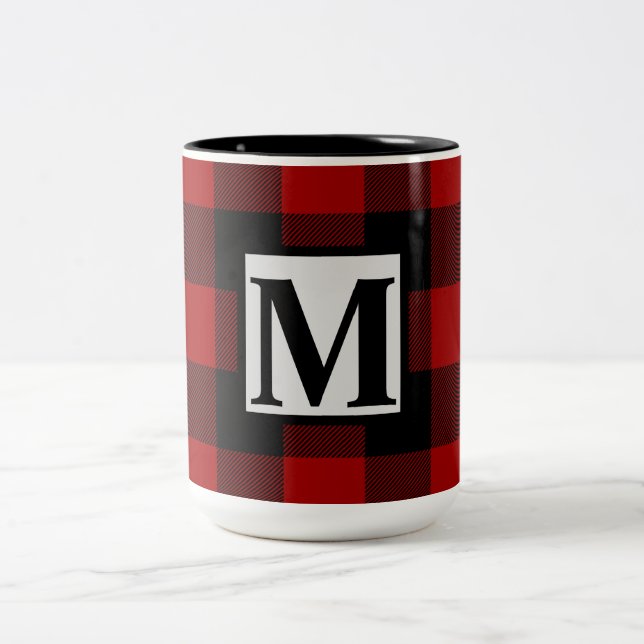 Monogram Initial on Red and Black Buffalo Kariert Zweifarbige Tasse (Mittel)