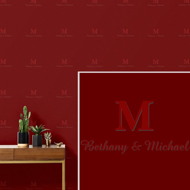 Monogram Initials & Name(n) Maroon on Dark Red Tapete (Von Creator hochgeladen)