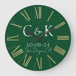 Monogram Initials on Forest Green Wedding Große Wanduhr