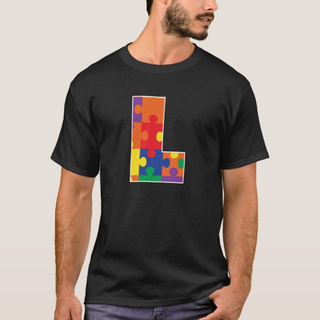 Monogram L in Multi Color Puzzle Pieces T-Shirt (Vorderseite)