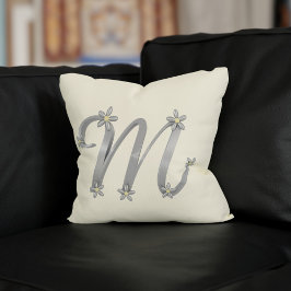 Monogram Letter M Silver Cream Throw Pilze Kissen