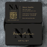 Monogram Luxe Trendy Aesthetic Gold Black QR Code Visitenkarte<br><div class="desc">Unsere Monogram Luxury Trendy Aesthetic Gold und Black QR Code Business Card, eine hoch entwickelte und moderne Lösung für Profis, die einen bleibenden Eindruck machen möchten. Diese Karte ist der Inbegriff von Eleganz, mit einem luxuriösen Gold und Schwarz Farbschema, das eine schicke und hochwertige Ästhetik ausstrahlt. Diese Visitenkarte ist ideal...</div>
