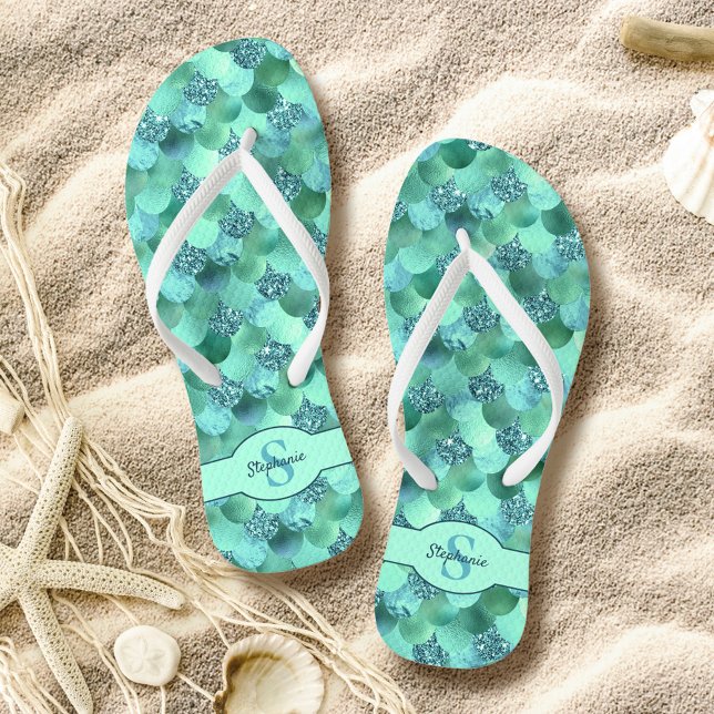 Monogram Mermaid Scales Sea Green Aqua Flip Flops (Von Creator hochgeladen)