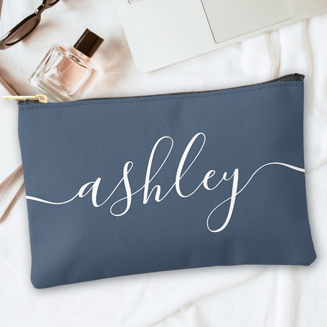 Monogram Modern Calligraphy Navy Blue White Script Zubehörtasche (Von Creator hochgeladen)