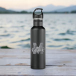 Monogram Modern Cool Grunge Fügen Sie Ihren Namen  Edelstahlflasche<br><div class="desc">Mach dich bereit für die Schule! Fügen Sie Ihr Monogramm und Ihren Namen hinzu. Dieses Design ist zeitlos,  modern und grunge.</div>