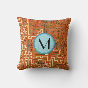 Monogram Modern Geometric Maze Pattern Kissen