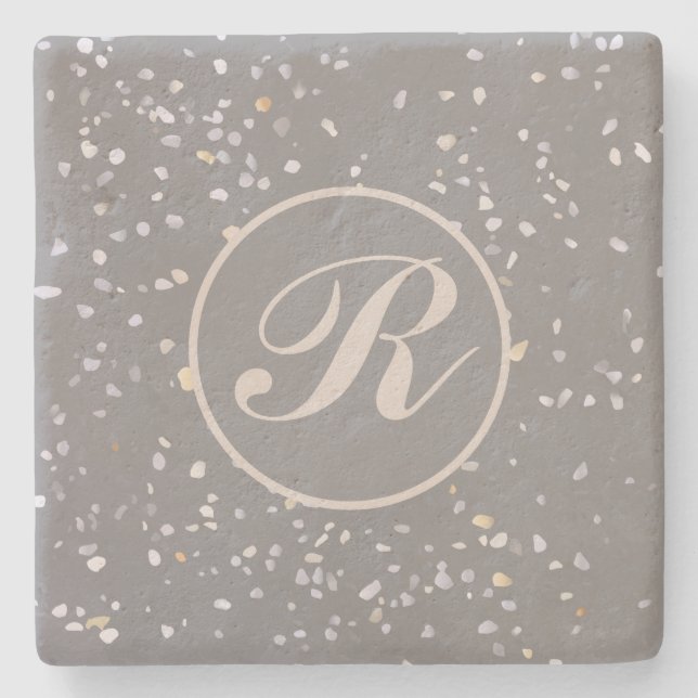 Monogram Modern Gray Terrazzo Steinuntersetzer (Vorderseite)
