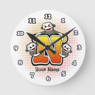 Monogram N Socken Monkey-Uhr Runde Wanduhr