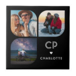 Monogram Name 3 Foto Modern Trendly Simple Fliese<br><div class="desc">Monogram Name 3 Foto Modern Trendy Simple Decorative Tile bietet drei Ihrer Lieblings-Fotos mit Ihrem personalisierten Namen und Monogramm in elegantem schwarzen Skript. Personalisieren Sie den Text durch Bearbeiten in den bereitgestellten Textfeldern. Perfekt zum Geburtstag, Weihnachten, Muttertag, Babyduschen, Brautpartys, Mama, Schwester, Cousins, beste Freunde und vieles mehr. FOTO TIPP: Zentrieren...</div>