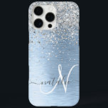 Monogram, Name des blauen, gebürsteten Metalls Sil iPhone 16 Pro Max Hülle<br><div class="desc">Dieses schicke Gehäuse mit hübschem silber funkelndem Glitzer auf blau gebürstetem metallischem Hintergrund ist einfach zu personalisieren.</div>